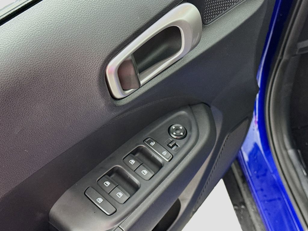 New 2026 Hyundai Venue SE image 17