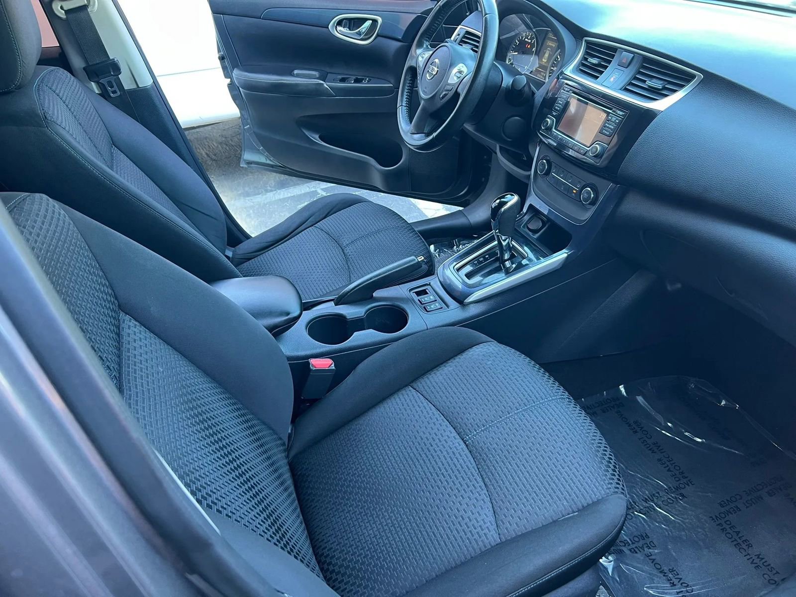 Used 2017 Nissan Sentra SR image 11