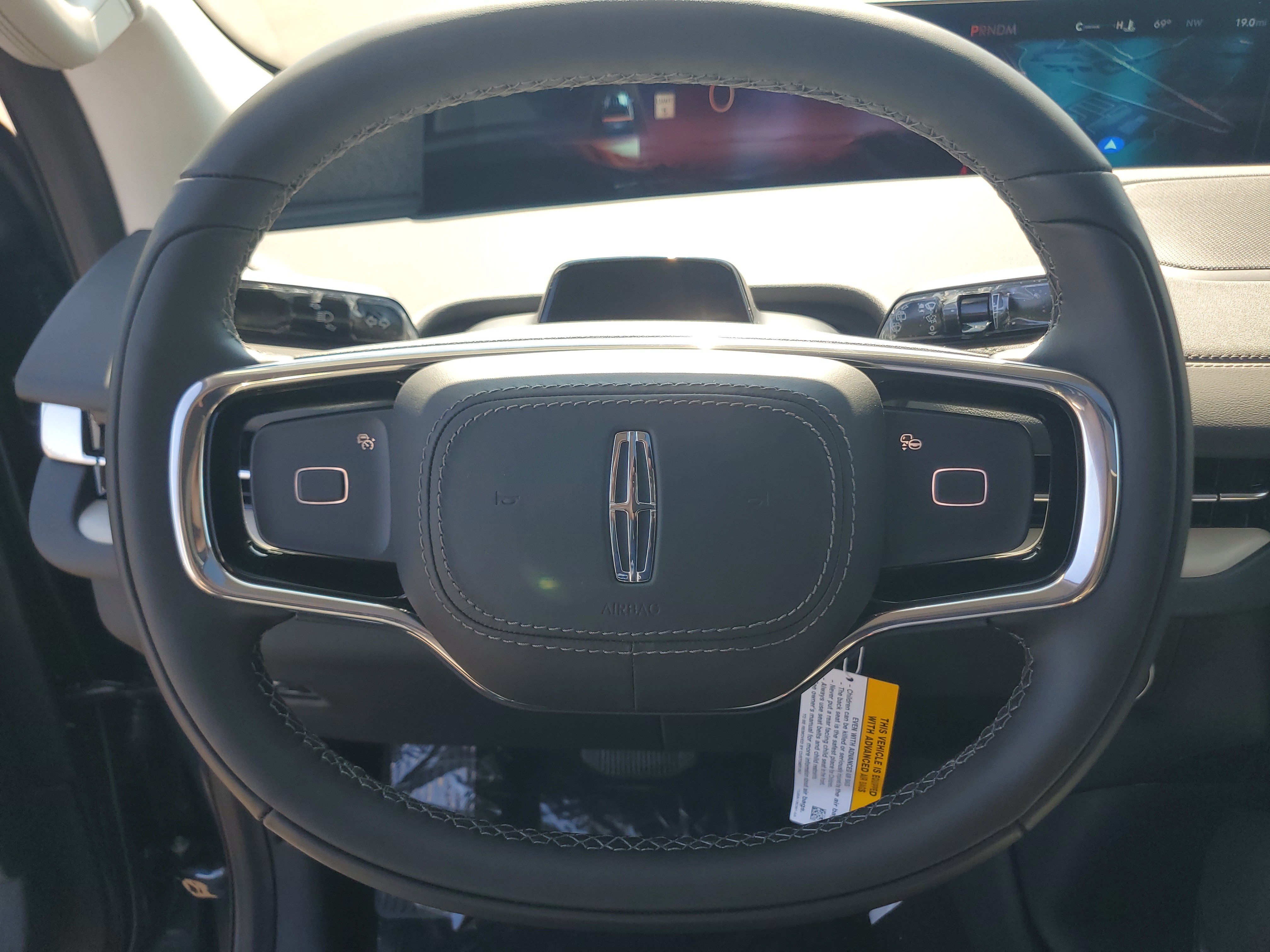 New 2027 Lincoln Navigator Reserve AWD/4WD image 16