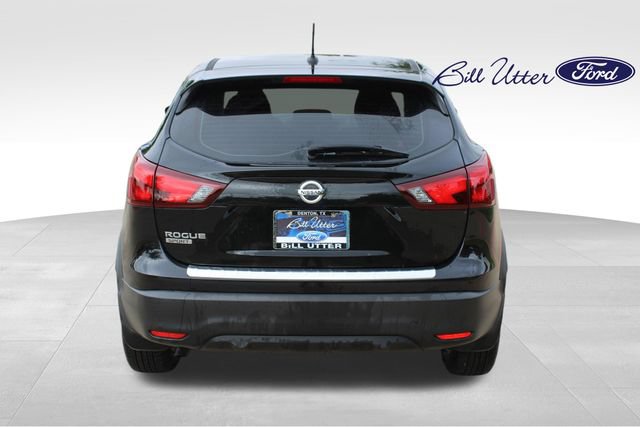 Used 2019 Nissan Rogue Sport S w/ Appearance Package FWD image 6