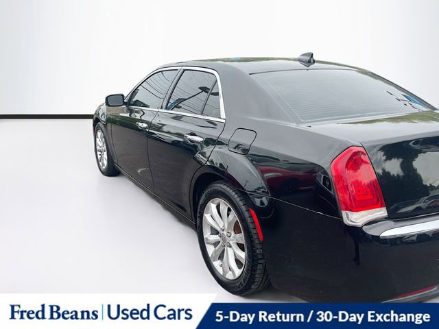 Used 2016 Chrysler 300 C AWD/4WD image 6