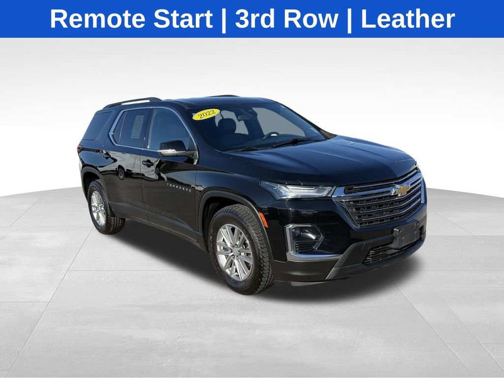 Used 2022 Chevrolet Traverse LT image 1