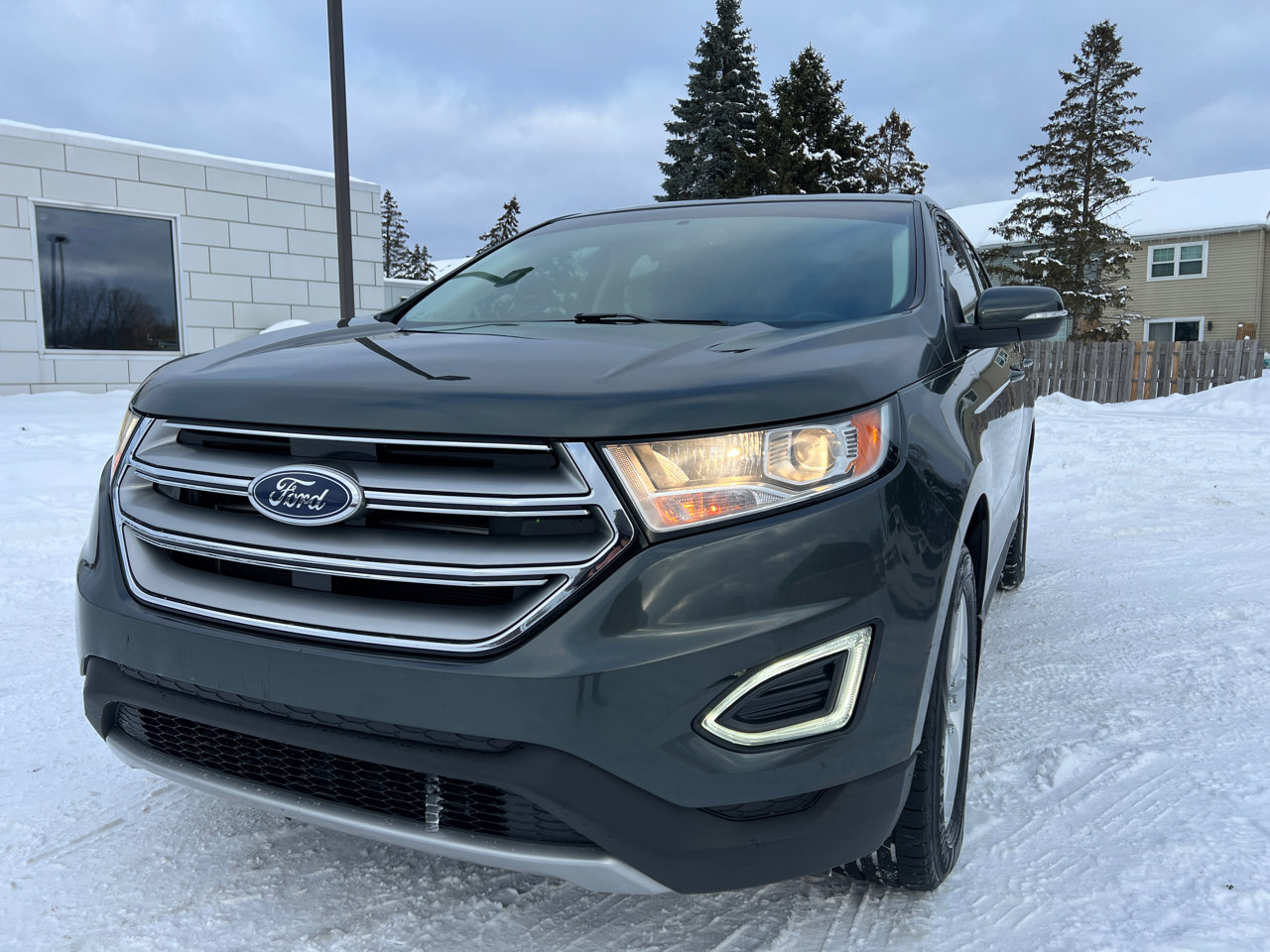 Used 2015 Ford Edge SEL image 1