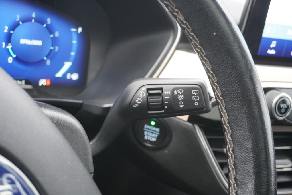 Used 2021 Ford Escape Titanium w/ Titanium Elite Package image 20