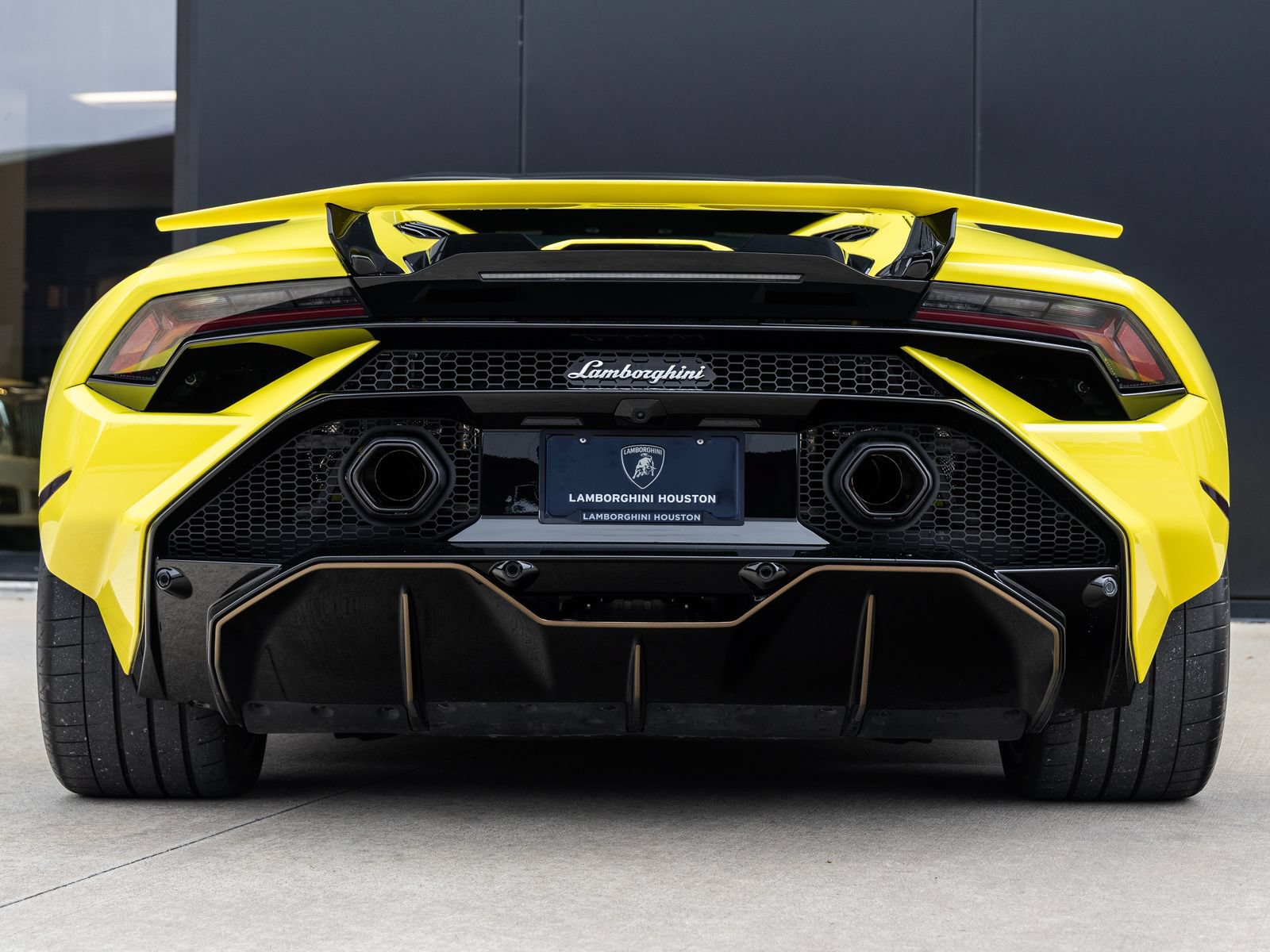 Used 2023 Lamborghini Huracan Tecnica RWD image 7