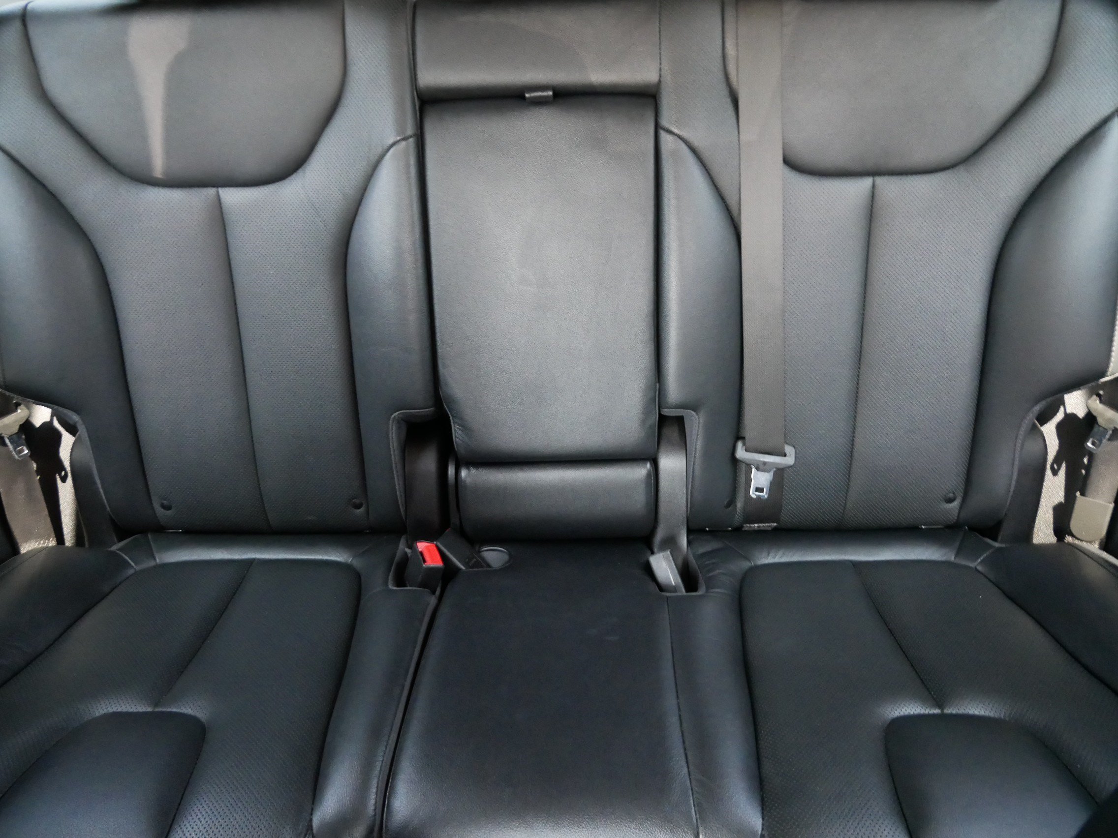 Used 2019 Hyundai Santa Fe AWD image 13