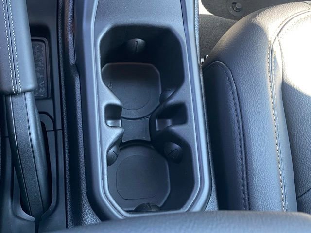 New 2025 Jeep Wrangler Sahara image 26