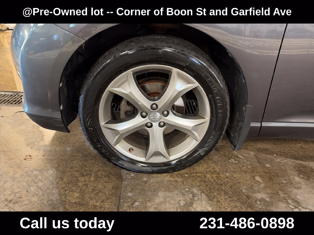Used 2015 Toyota Venza AWD image 10