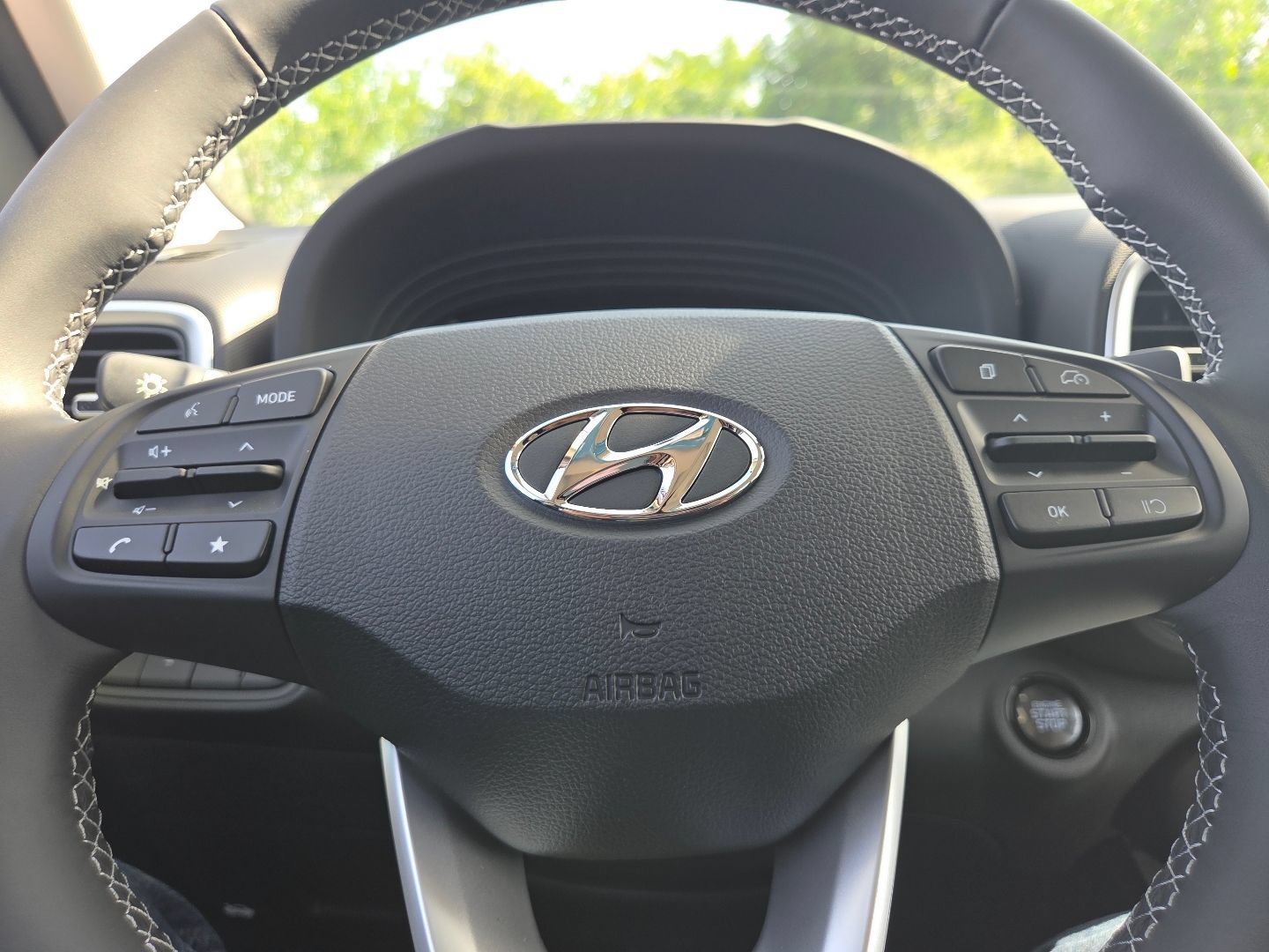 New 2026 Hyundai Venue SEL FWD image 28