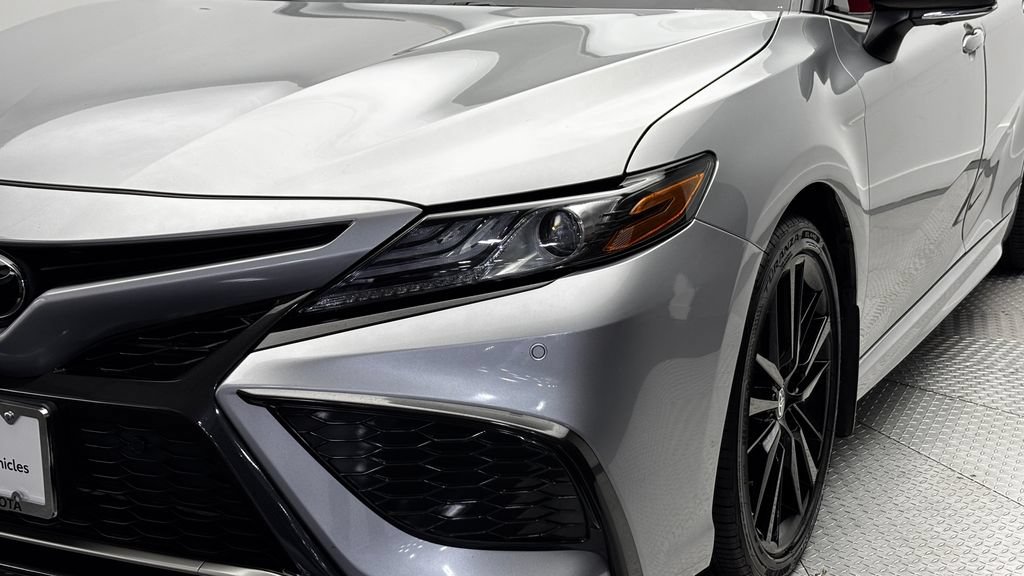 Used 2024 Toyota Camry XSE w/ Navigation Package AWD/4WD image 3