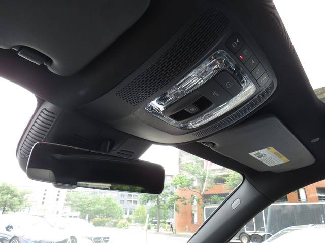 Used 2026 Mercedes-Benz GLB 250 4MATIC image 17