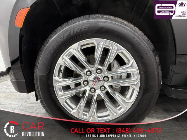Used 2024 GMC Yukon XL SLT image 13