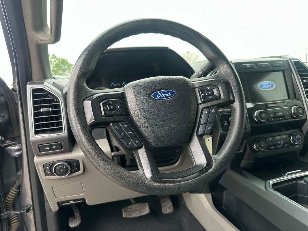 Used 2021 Ford F250 XLT w/ XLT Premium Package AWD/4WD image 39