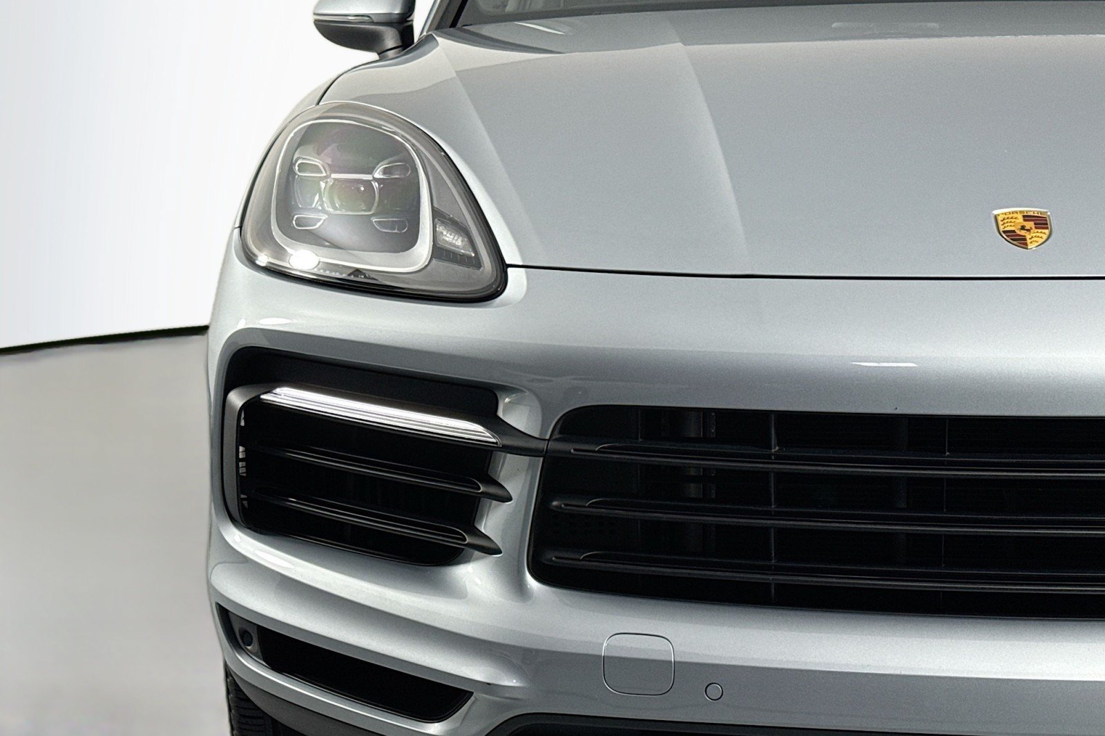 Used 2023 Porsche Cayenne Platinum Edition AWD/4WD image 13