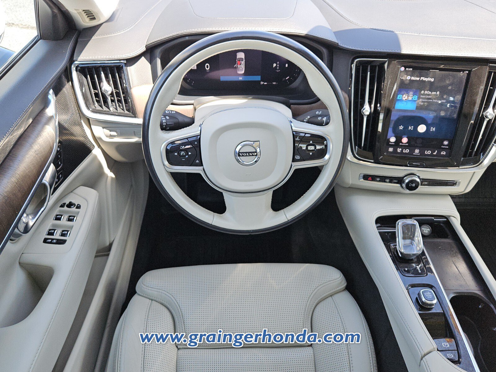 Used 2022 Volvo S90 B6 Inscription w/ Advanced Package AWD/4WD image 12