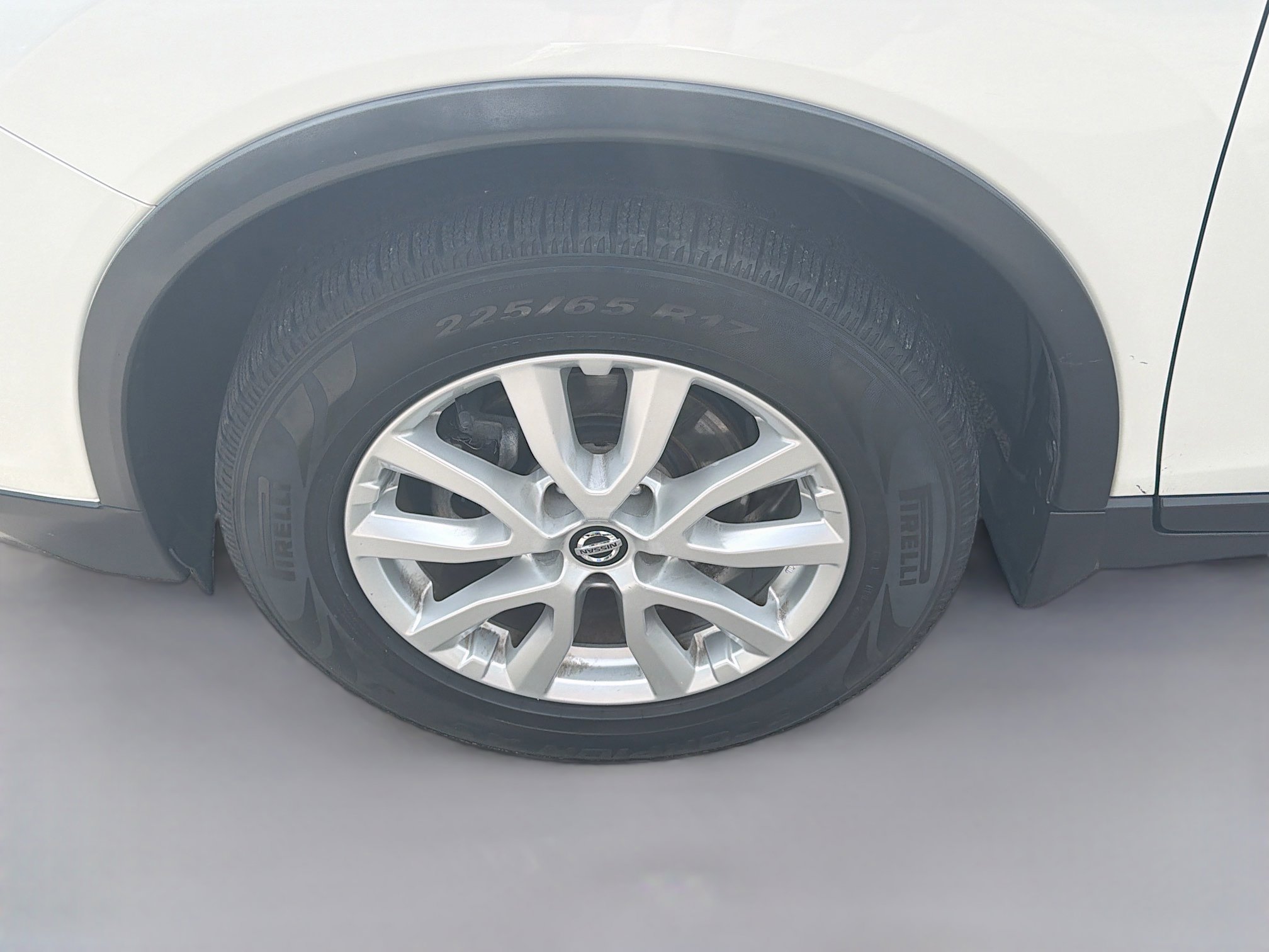 Used 2020 Nissan Rogue SV FWD image 36