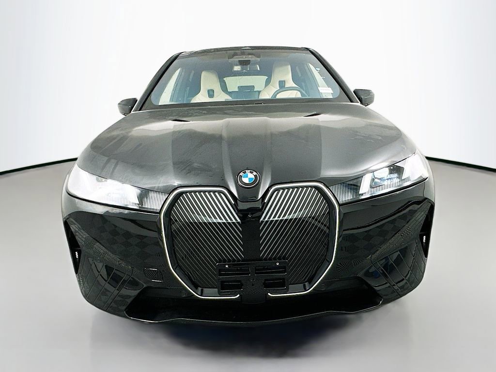 Used 2026 BMW iX xDrive45 image 2