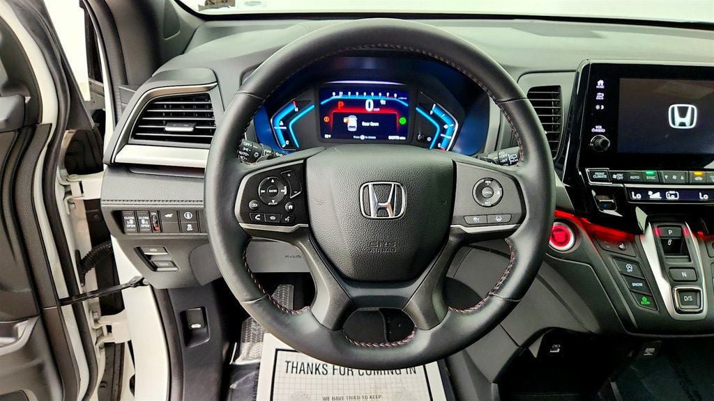 Used 2023 Honda Odyssey Sport image 15