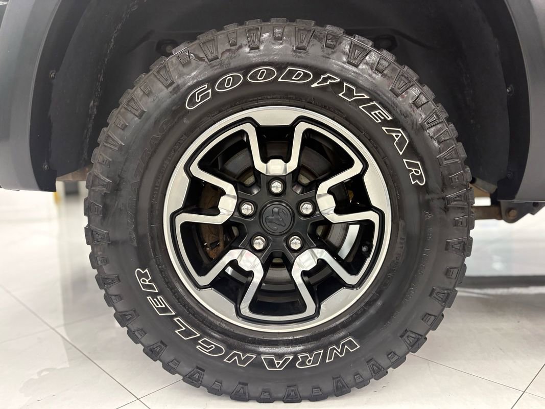 Used 2017 RAM 1500 Rebel image 39