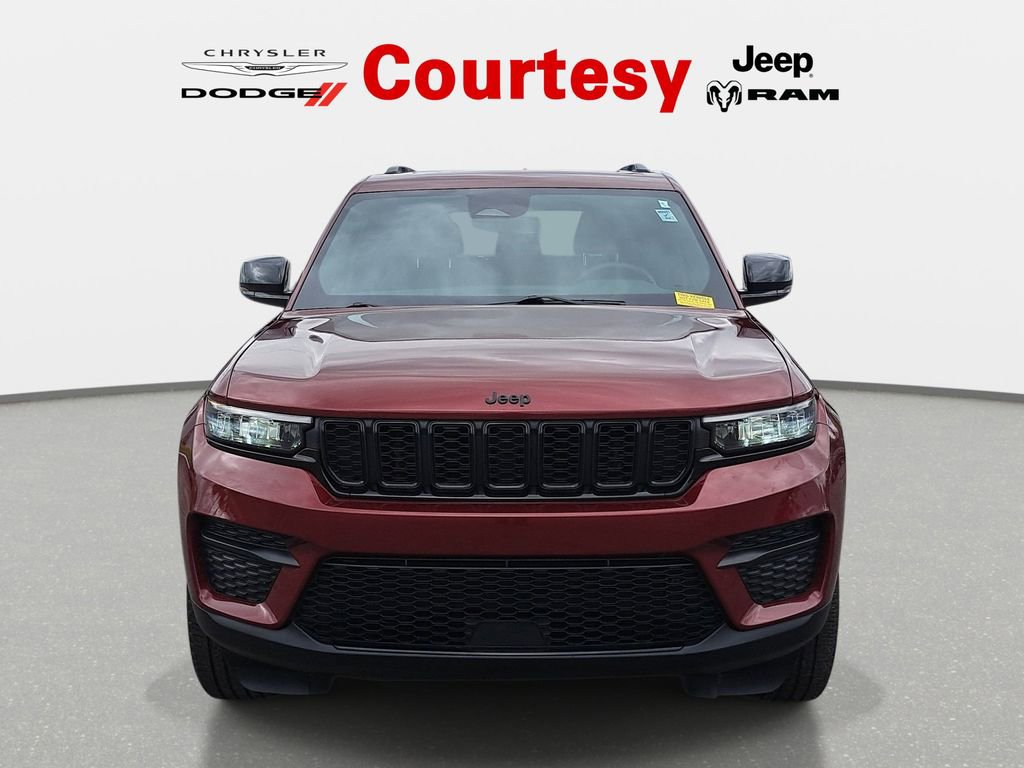 Certified 2023 Jeep Grand Cherokee Altitude AWD/4WD image 10