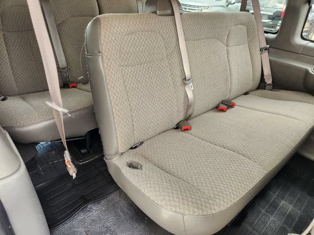 Used 2025 Chevrolet Express 3500 LT w/ LT Preferred Equipment Group RWD image 33