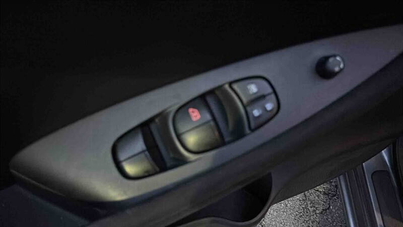 Used 2016 Nissan Leaf S w/ Charger Package image 18