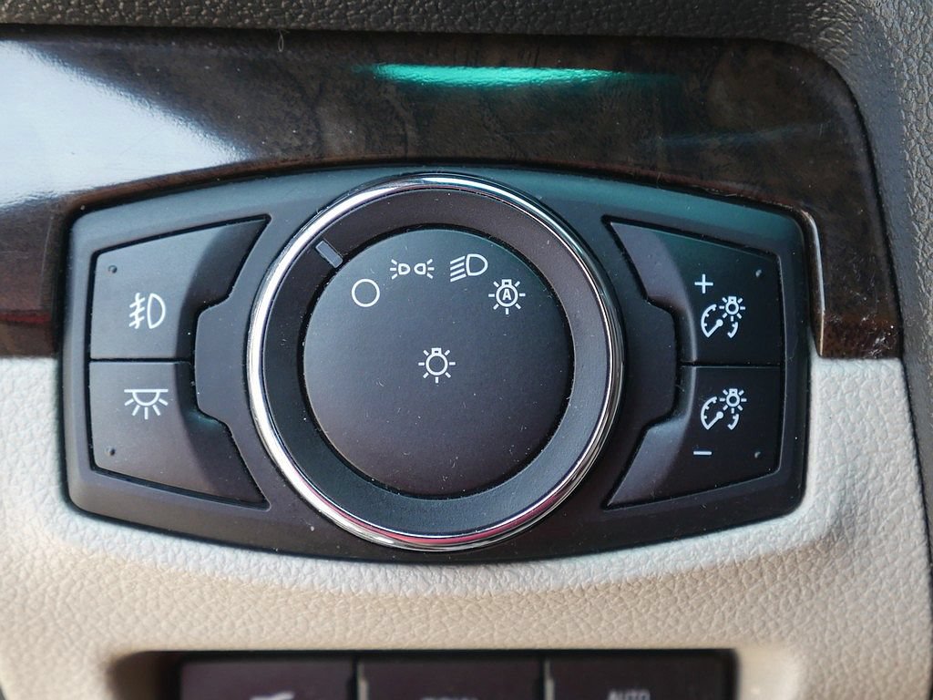 Used 2014 Ford Explorer Limited w/ Equipment Group 302A AWD/4WD image 29