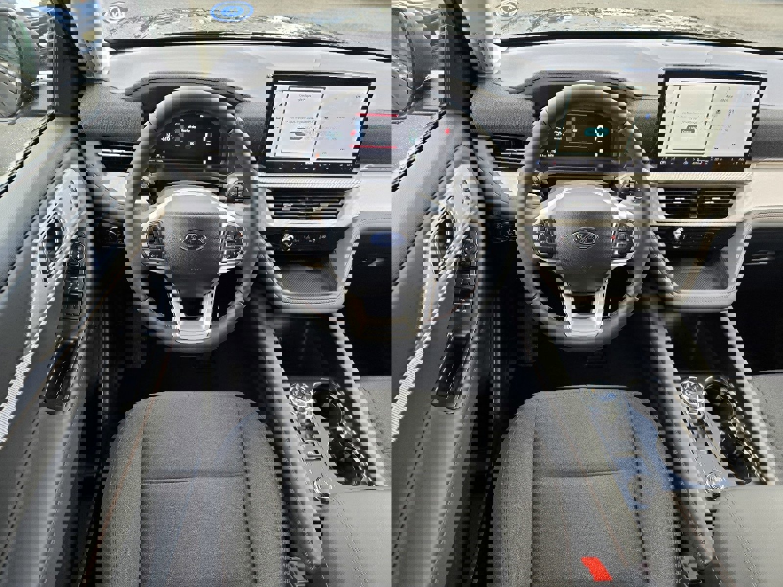 New 2026 Ford Explorer Active image 7