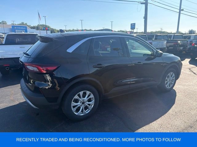 Used 2024 Ford Escape Active AWD/4WD image 3