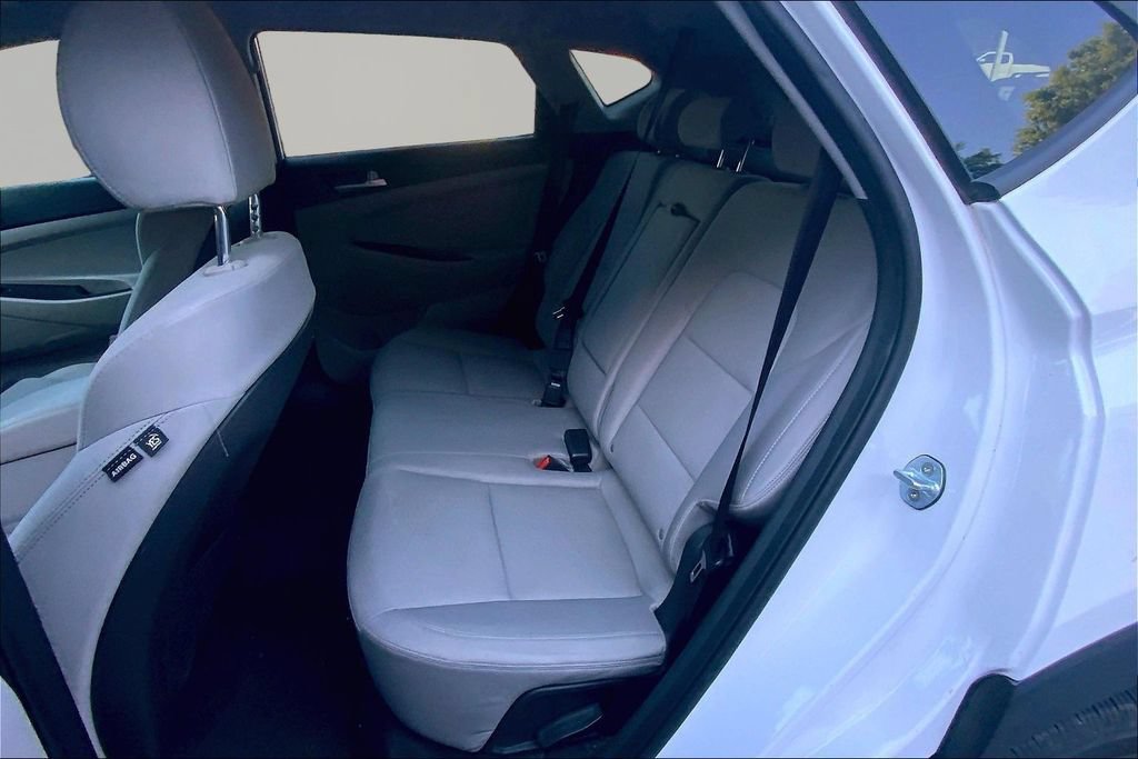 Used 2019 Hyundai Tucson SE FWD image 16