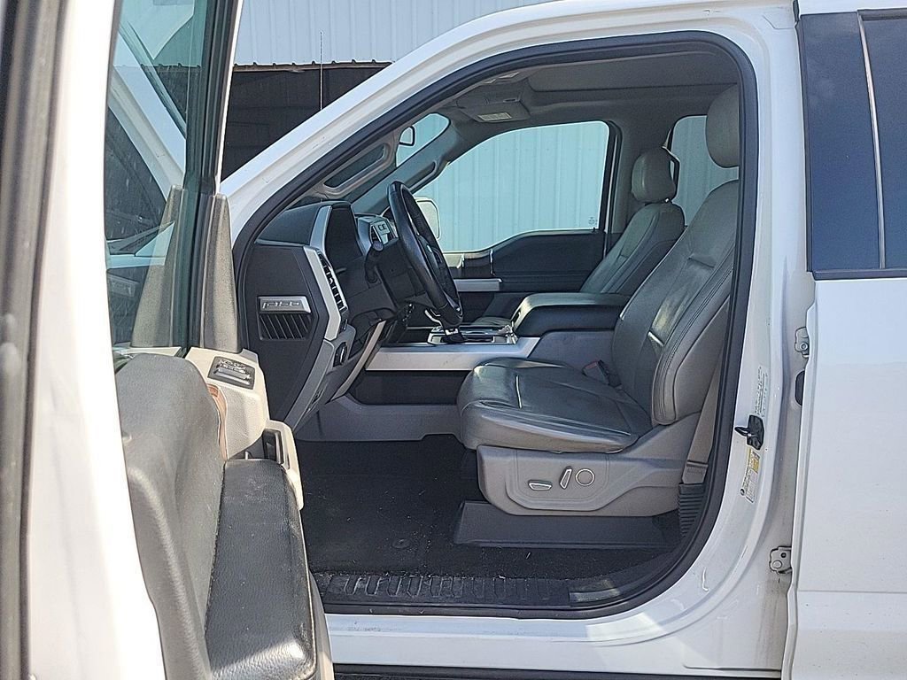 Used 2016 Ford F150 Lariat w/ Equipment Group 501A Mid RWD image 3