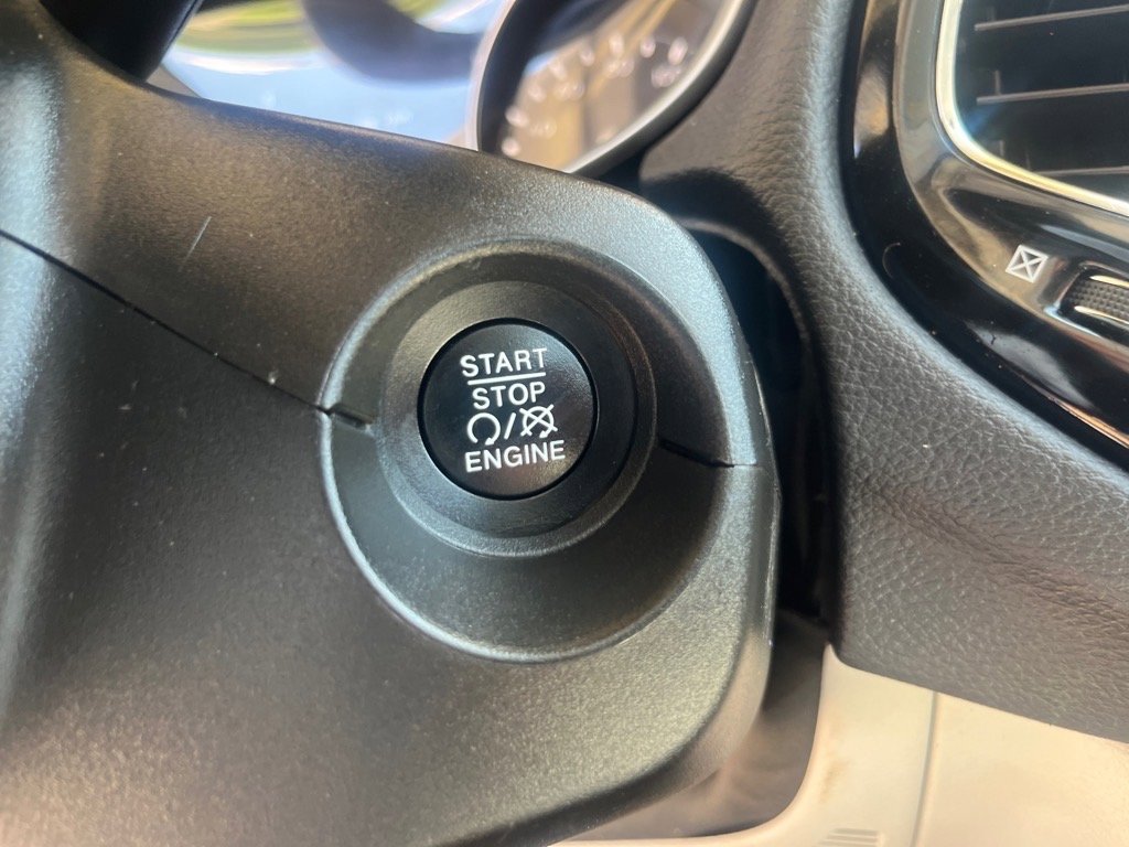 Used 2019 Jeep Compass Limited image 15