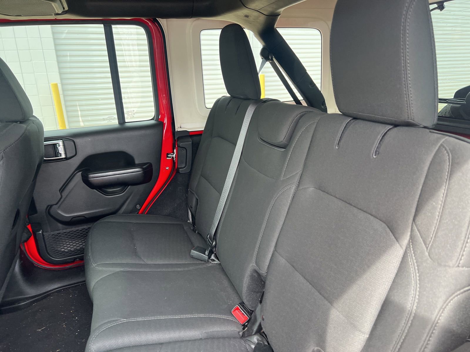 Used 2018 Jeep Wrangler Unlimited Sport S image 12