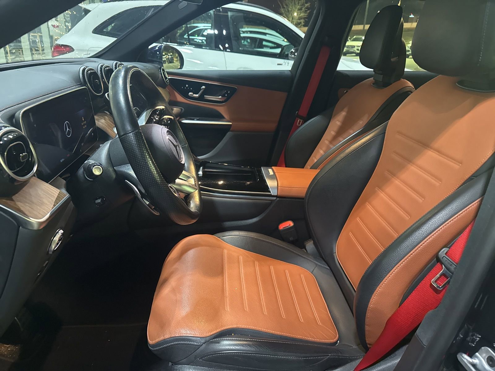 Used 2024 Mercedes-Benz GLC 43 AMG 4MATIC image 7