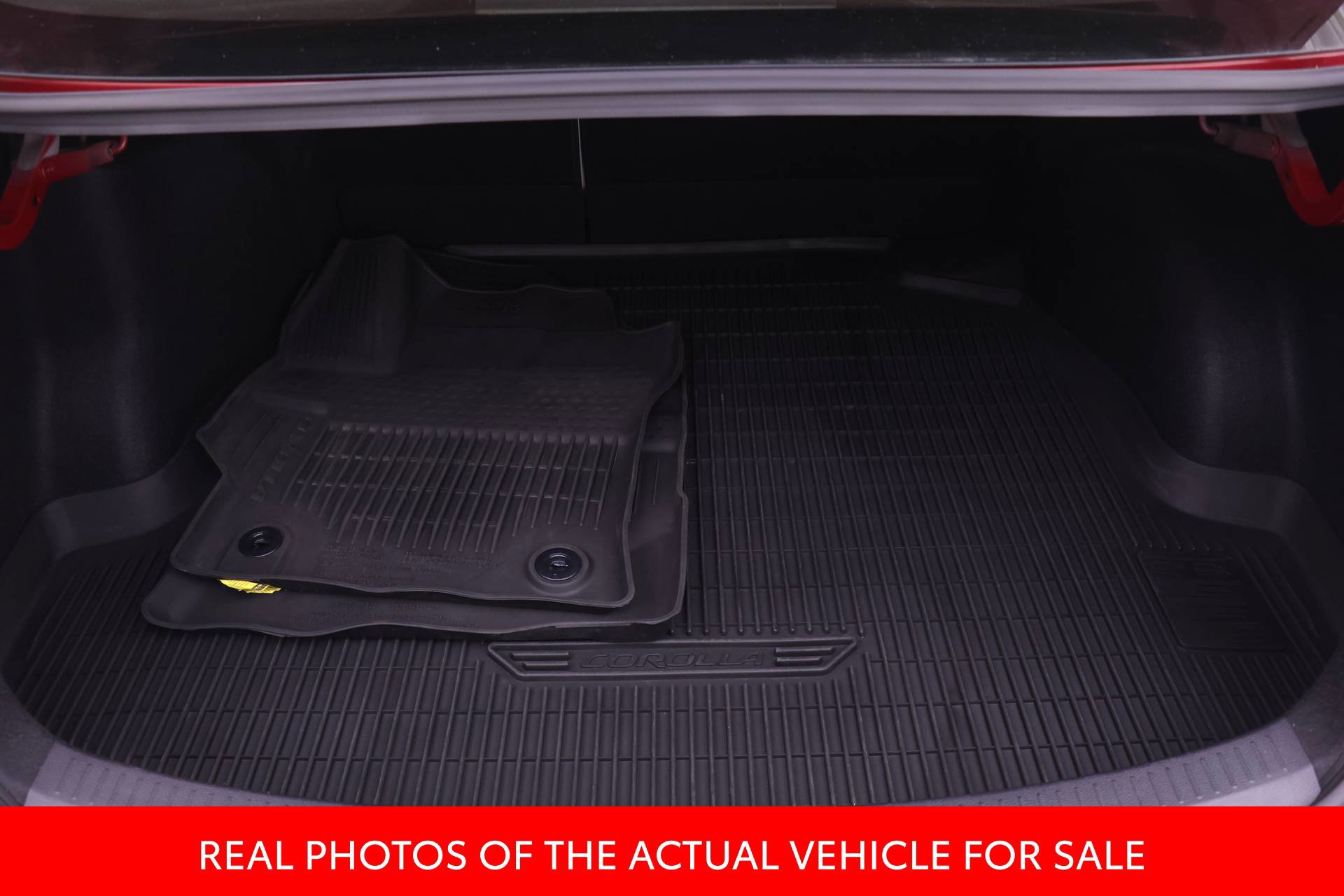 Certified 2025 Toyota Corolla LE FWD image 16