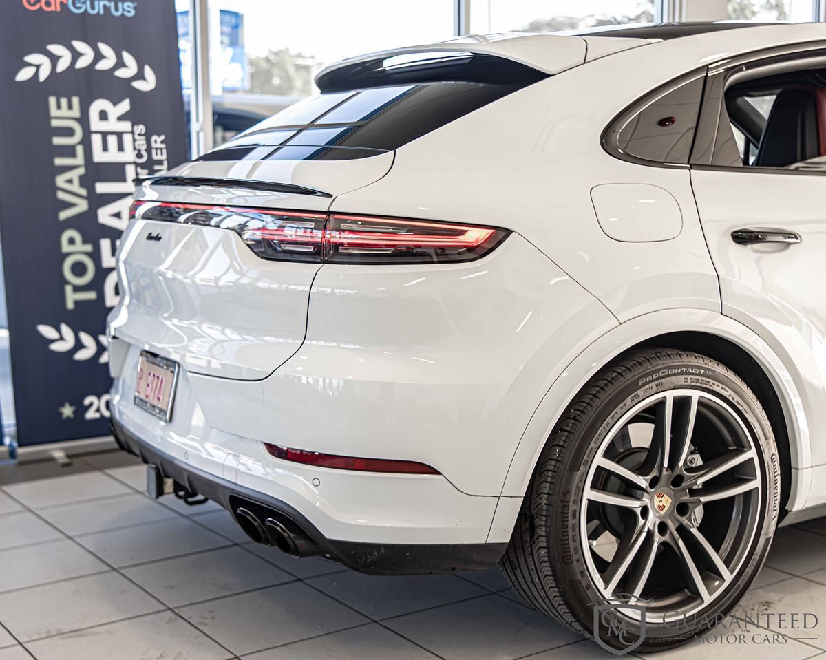 Used 2023 Porsche Cayenne Turbo AWD/4WD image 13