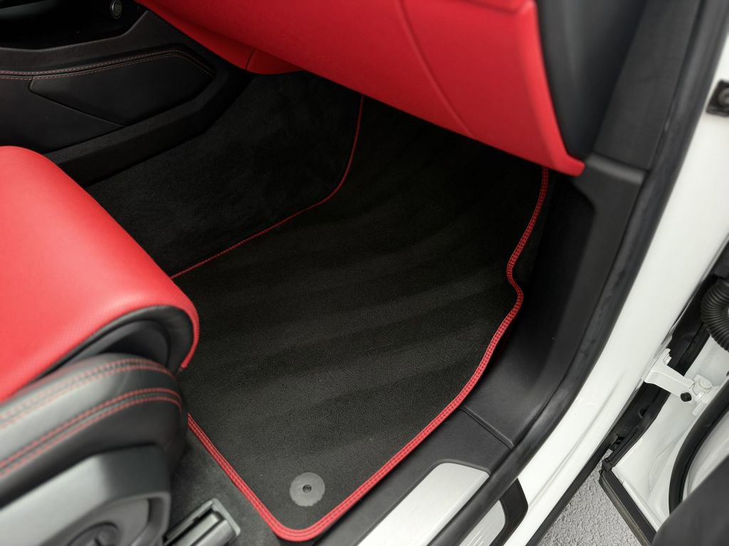 Used 2021 Lamborghini Urus AWD/4WD image 42