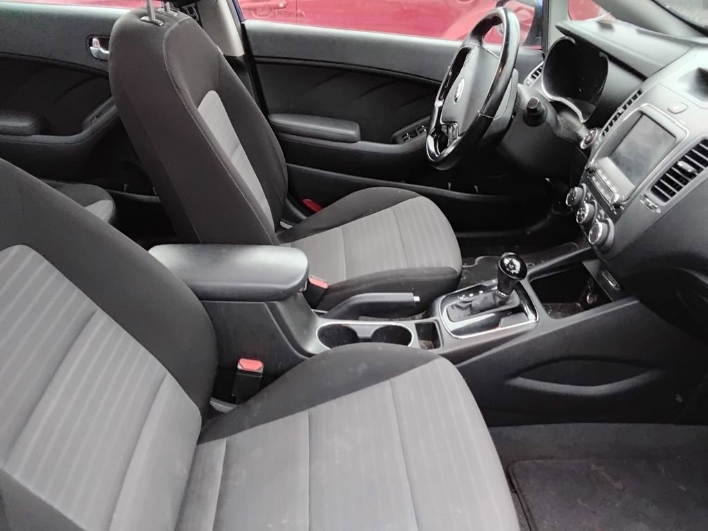 Used 2018 Kia Forte S w/ S Technology Plus Package image 7