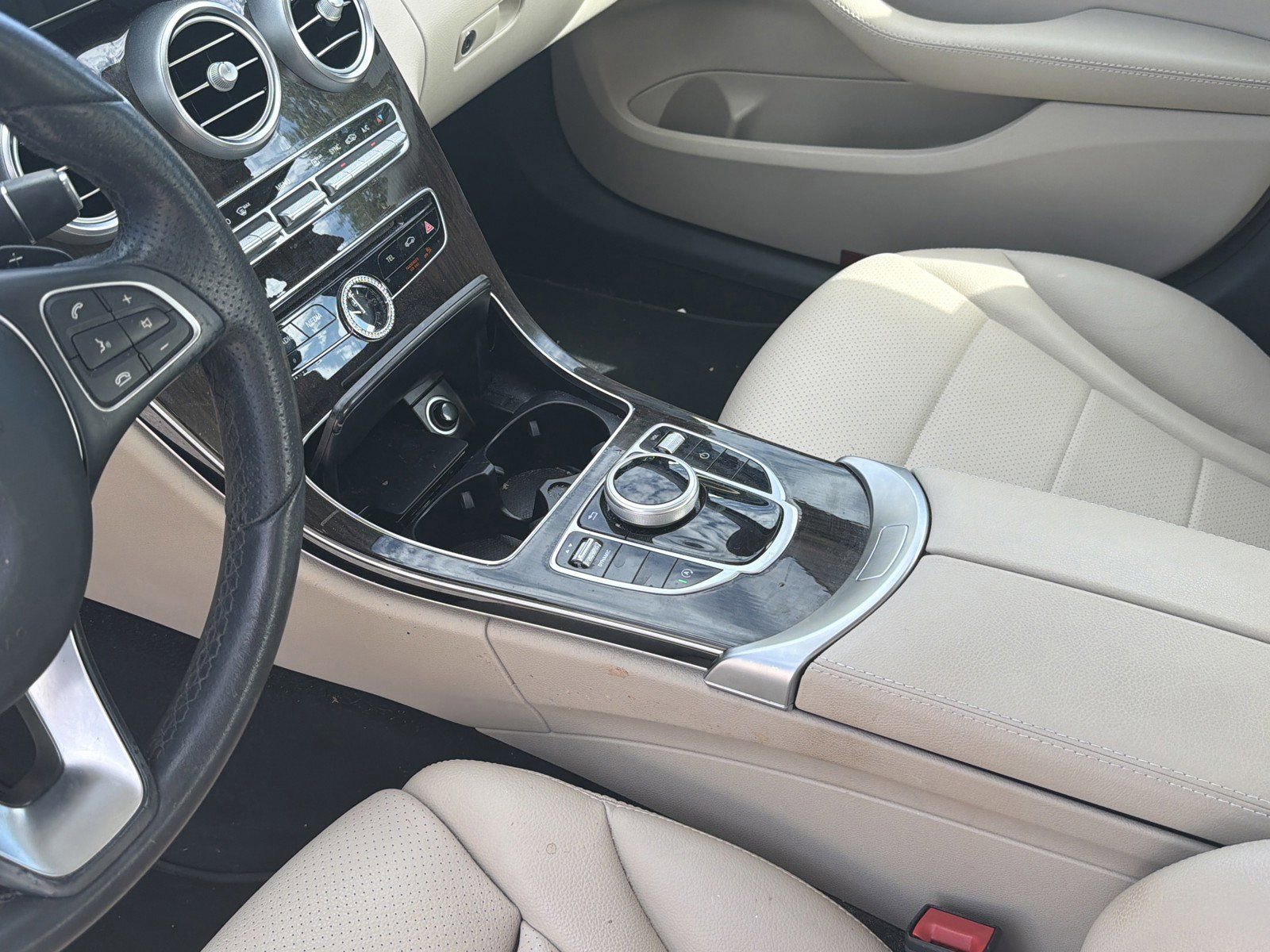 Used 2018 Mercedes-Benz C 300 Sedan image 19