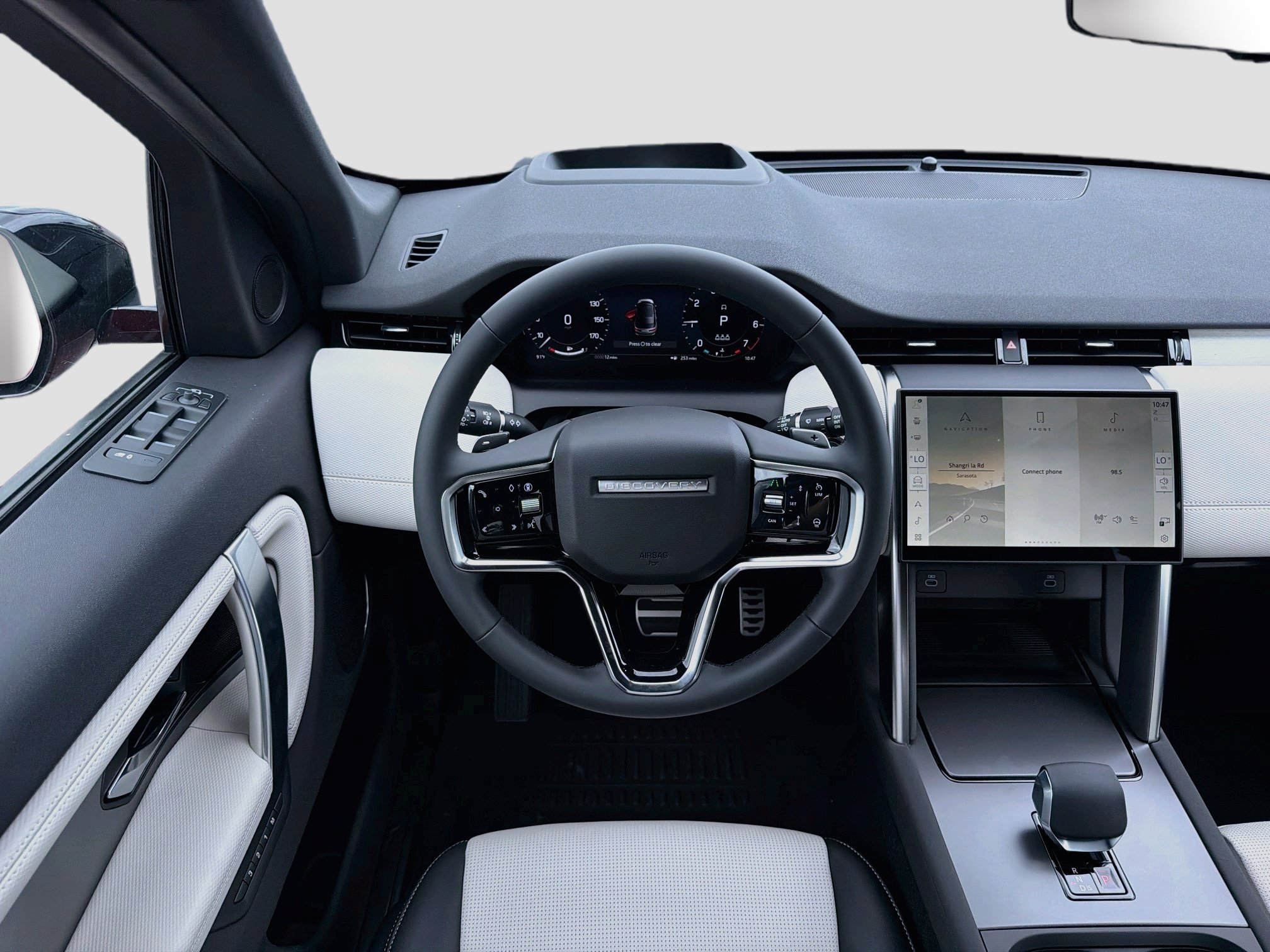 New 2026 Land Rover Discovery Sport Landmark AWD/4WD image 17
