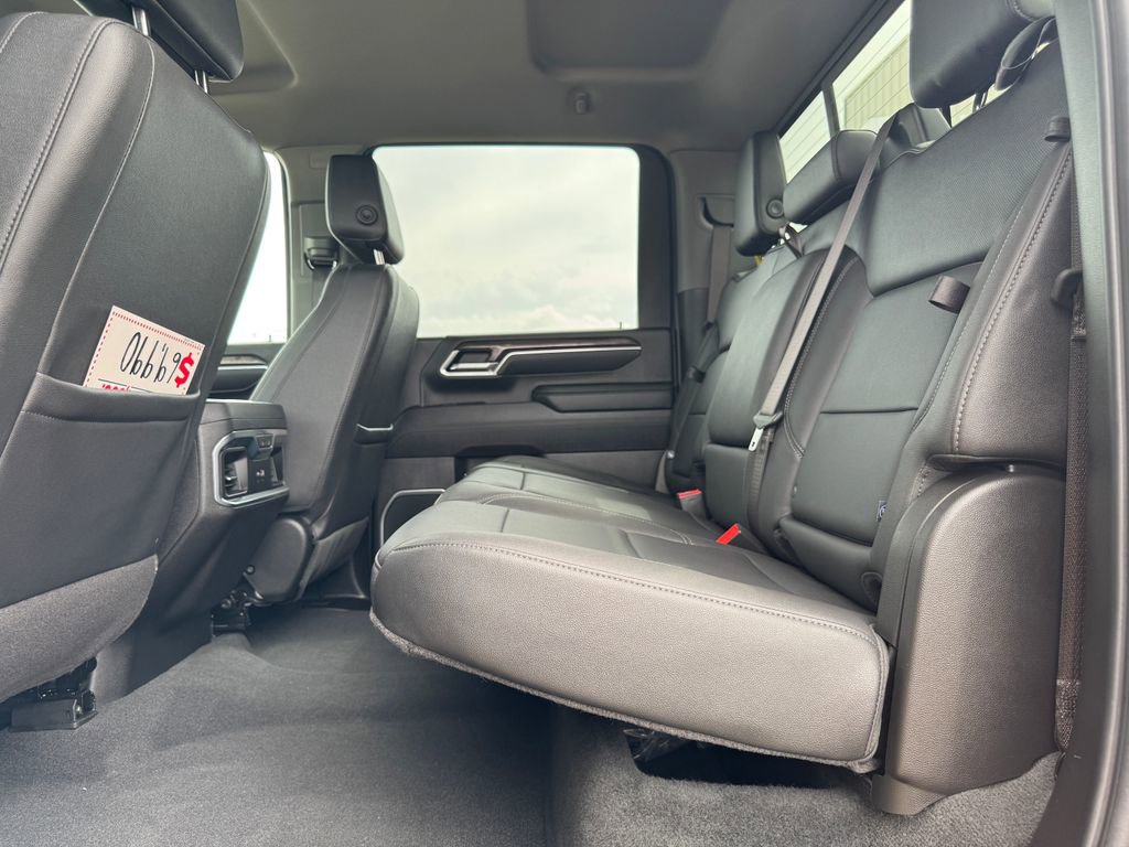 Used 2025 Chevrolet Silverado 3500 LTZ w/ LTZ Premium Package image 40