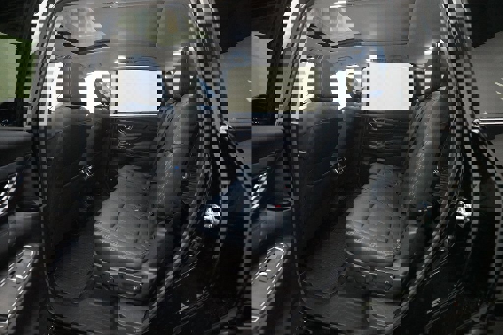 Certified 2024 Subaru Ascent Limited w/ Technology Package image 16