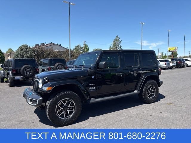 Used 2023 Jeep Wrangler Unlimited Sahara w/ Cold Weather Group AWD/4WD image 5