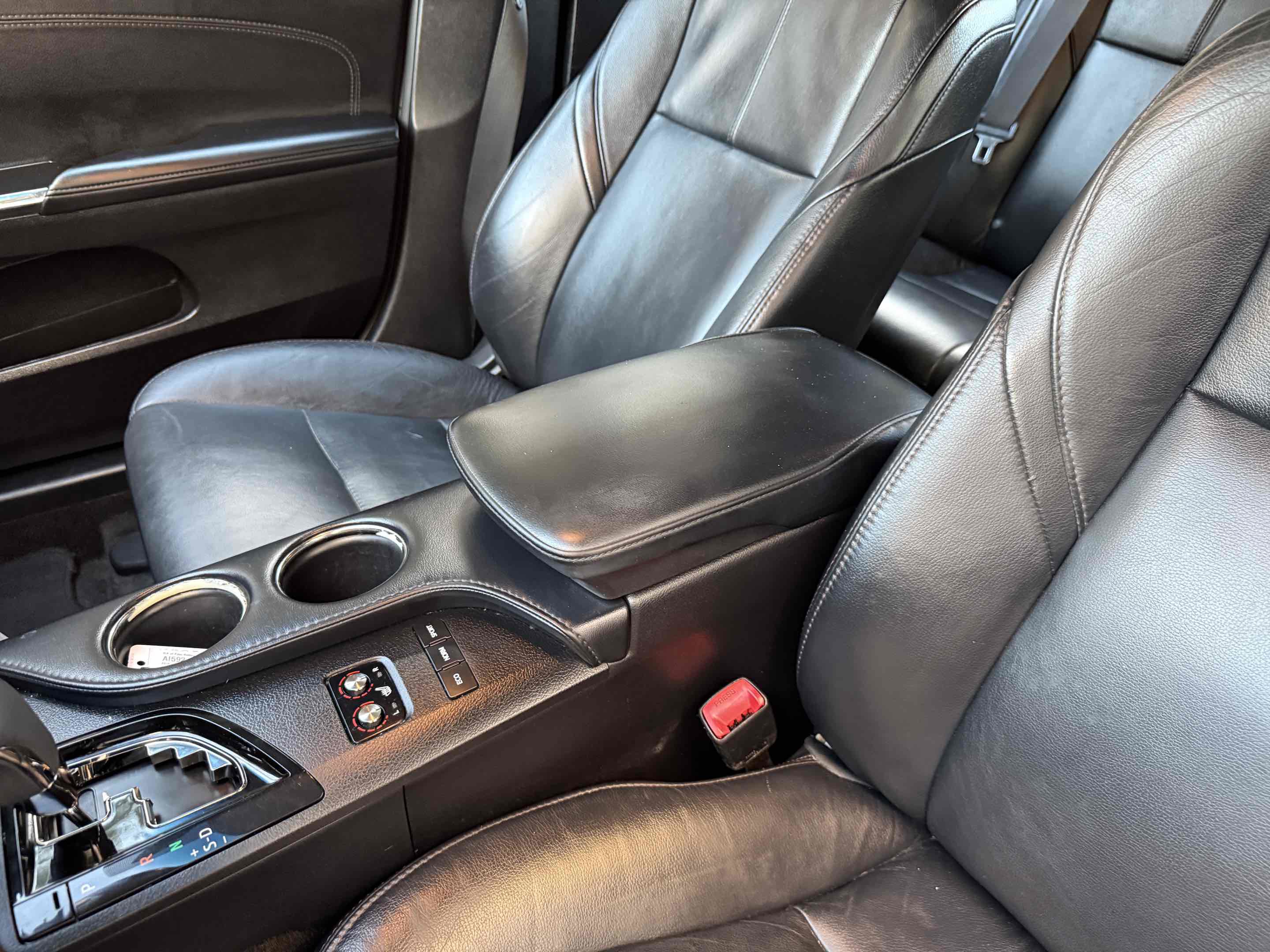 Used 2014 Toyota Avalon XLE Touring image 37