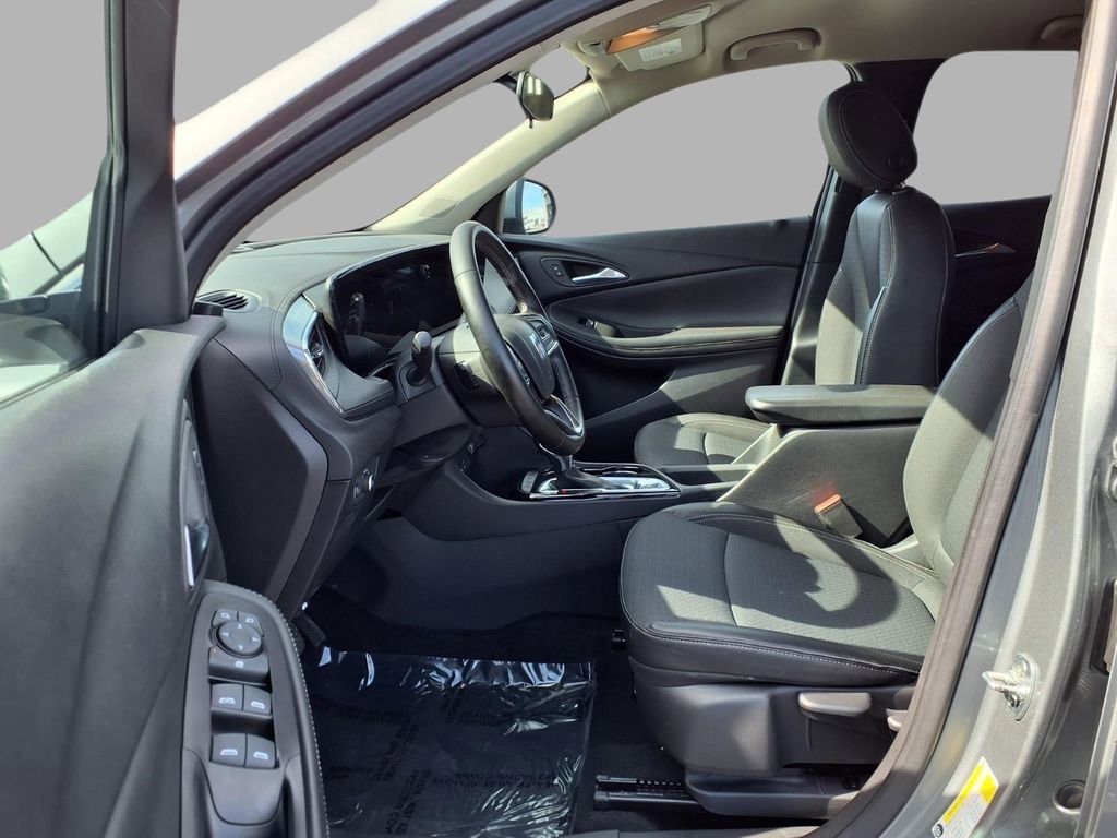 Used 2025 Buick Encore GX Preferred FWD image 22