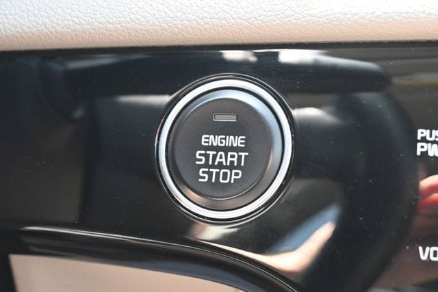 Used 2021 Kia Sportage EX FWD image 33