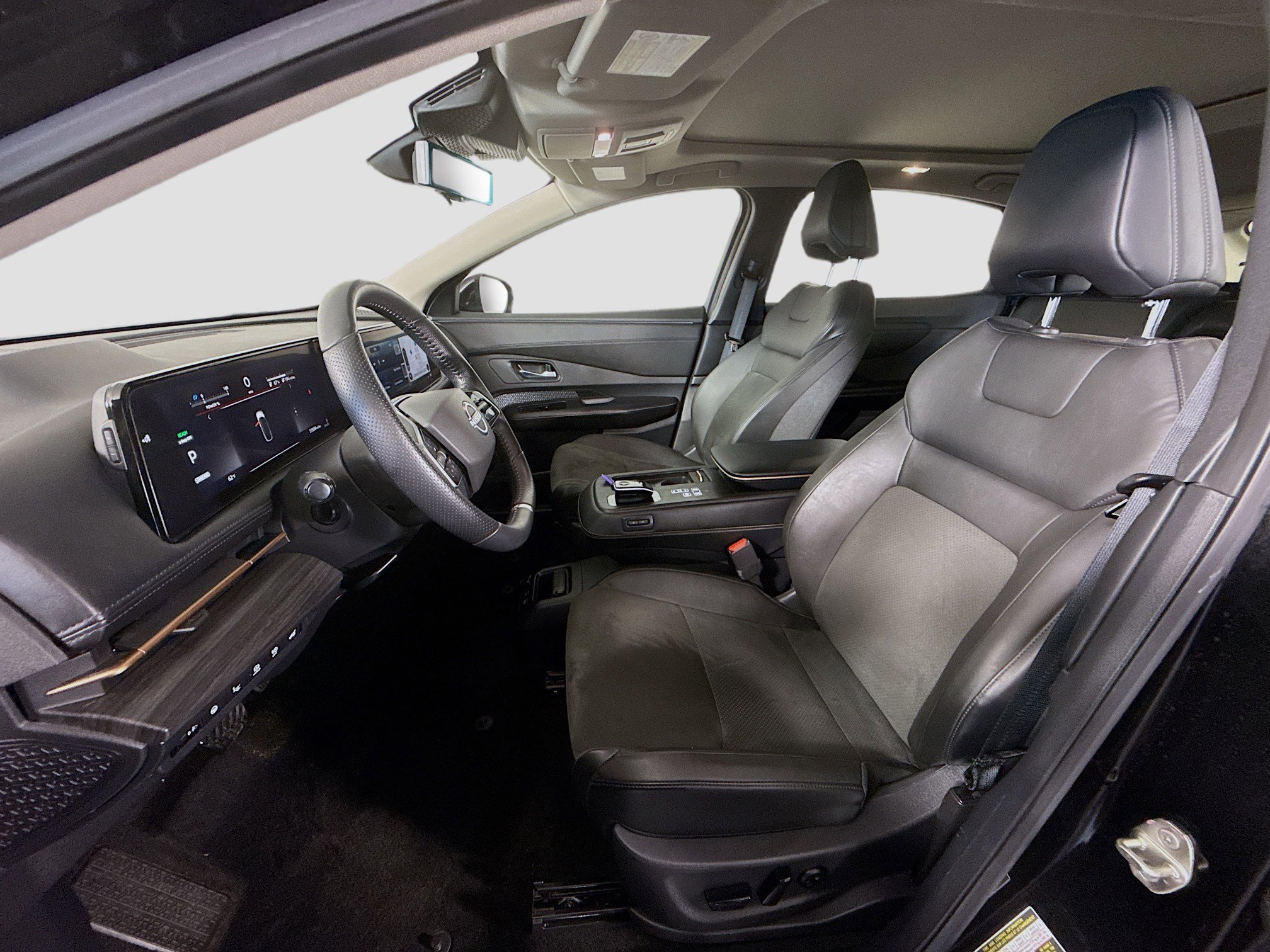 Used 2023 Nissan Ariya FWD image 22