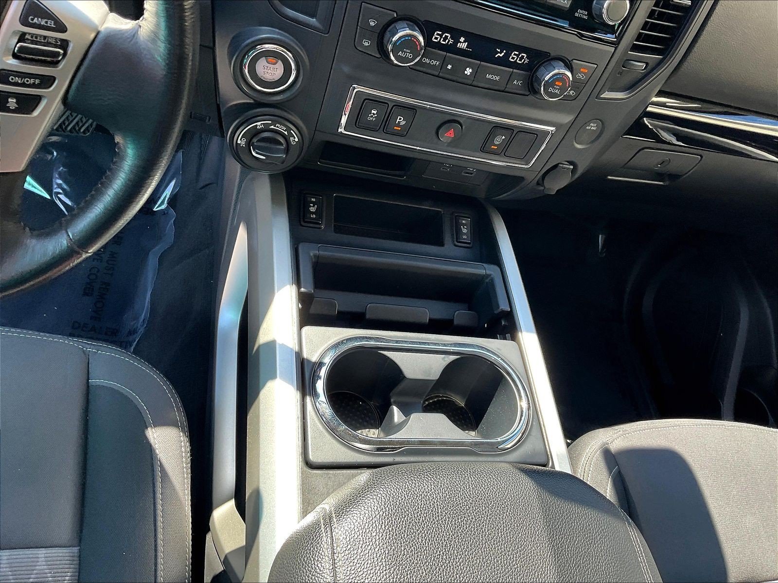 Used 2024 Nissan Titan SV w/ SV Convenience Package AWD/4WD image 21