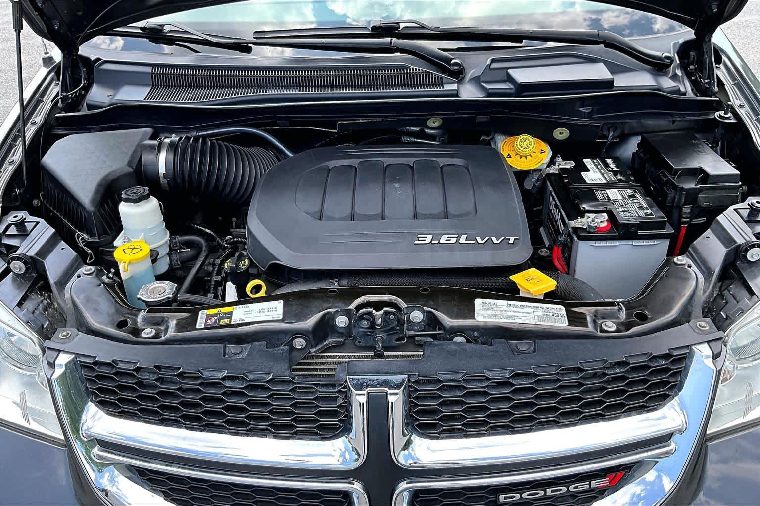 Used 2019 Dodge Grand Caravan SXT FWD image 31