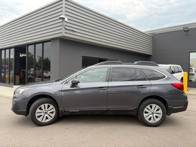 Used 2019 Subaru Outback 2.5i Premium w/ Popular Package #2 AWD/4WD image 5